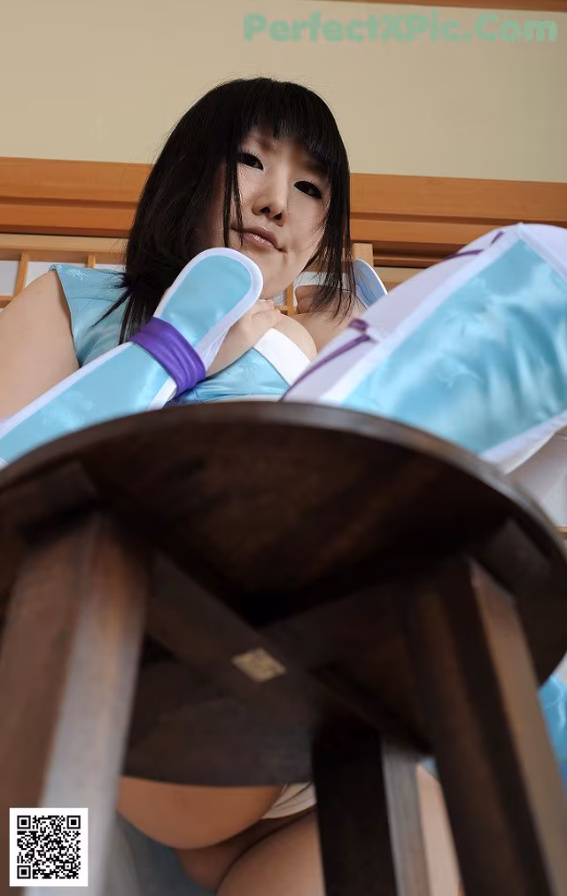 Hiyo Nishizuku - Aej Nake Photos